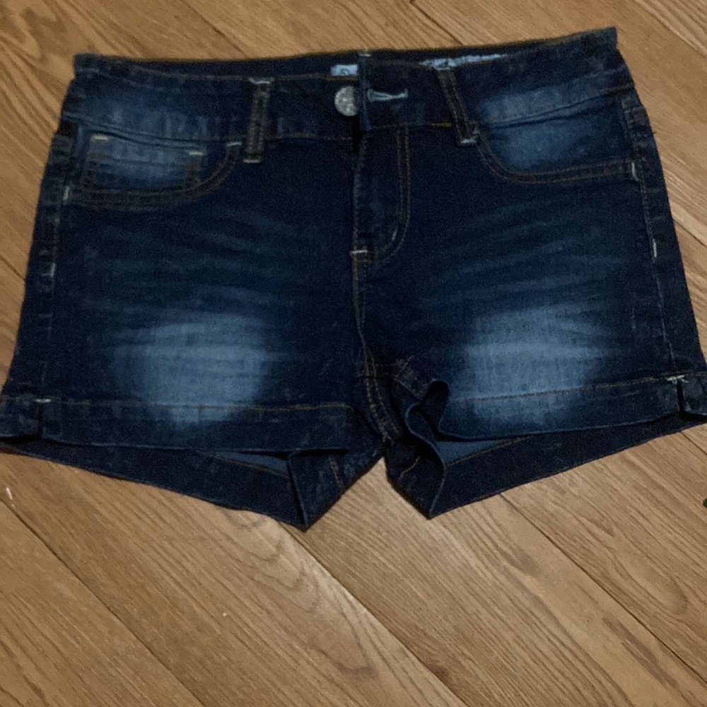 Indigo Rein women Jean shorts size 7